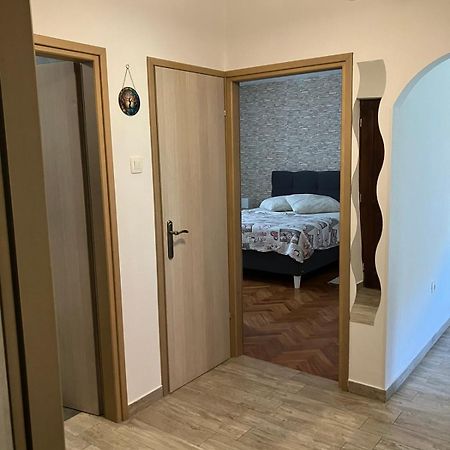 Apartman Natali Върсар Екстериор снимка